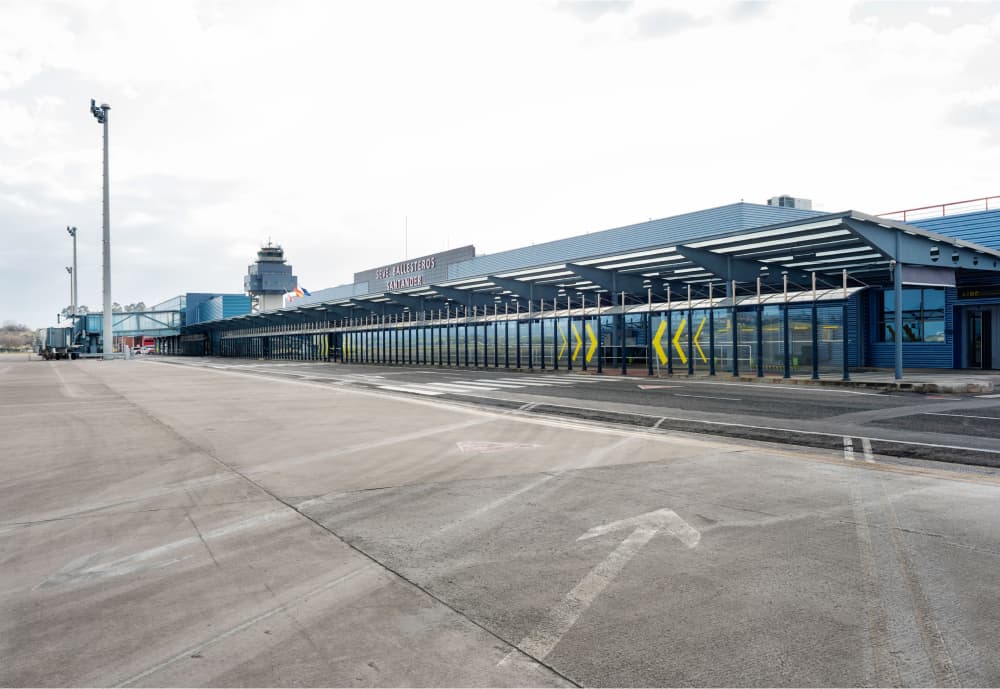 Seve Ballesteros-Santander Airport (outdoor and apron)