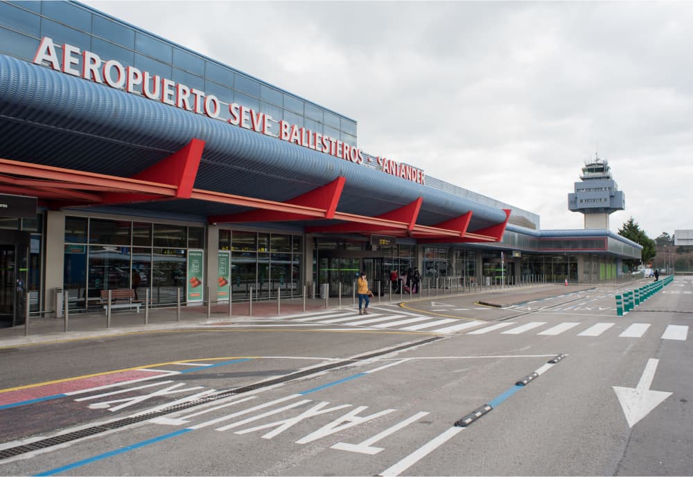Seve Ballesteros-Santander Airport (outdoor 2)