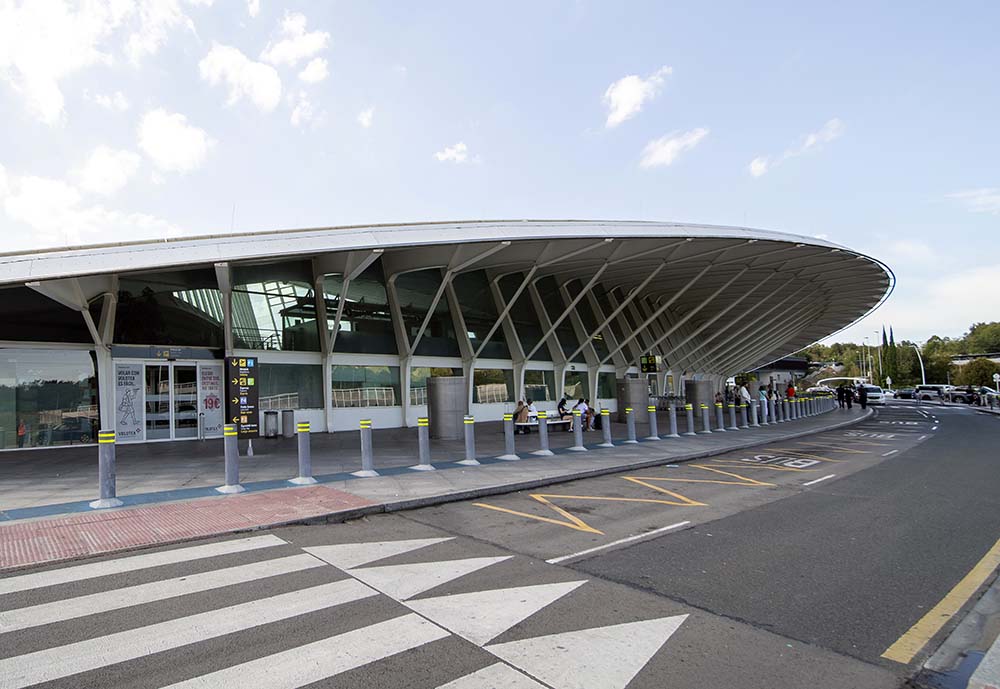 Aeropuerto de Bilbao (exterior 2)