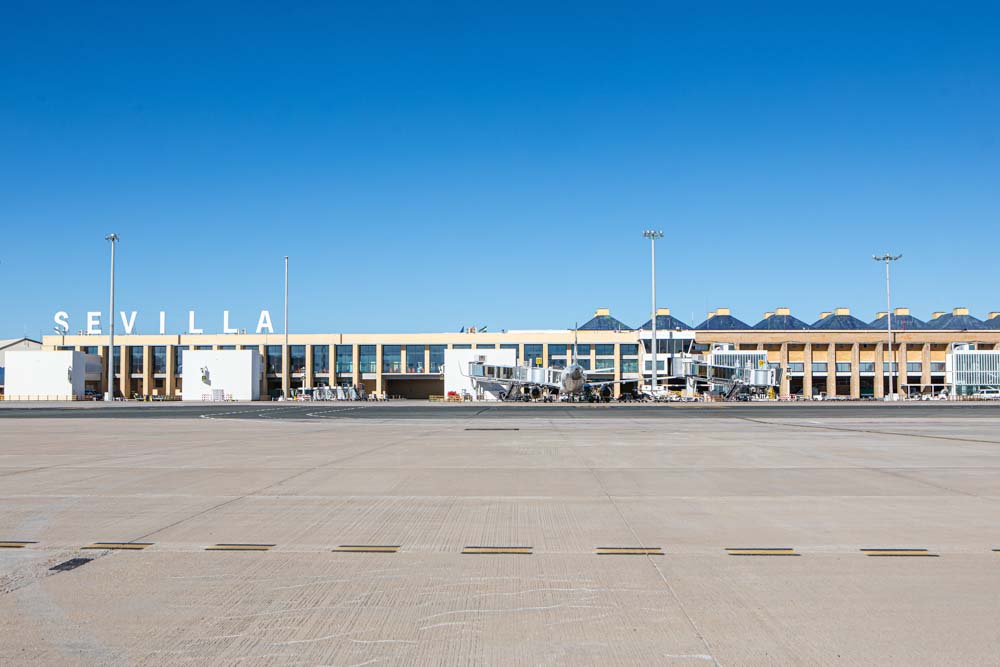 Sevilla Airport (terminal building and apron)