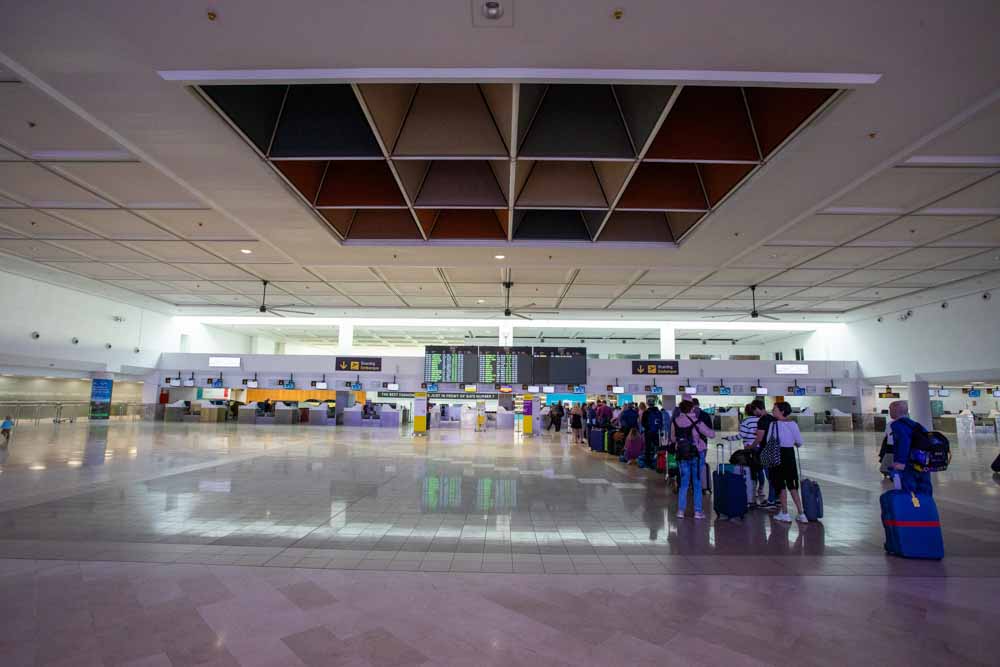 César Manrique-Lanzarote Airport (indoors)