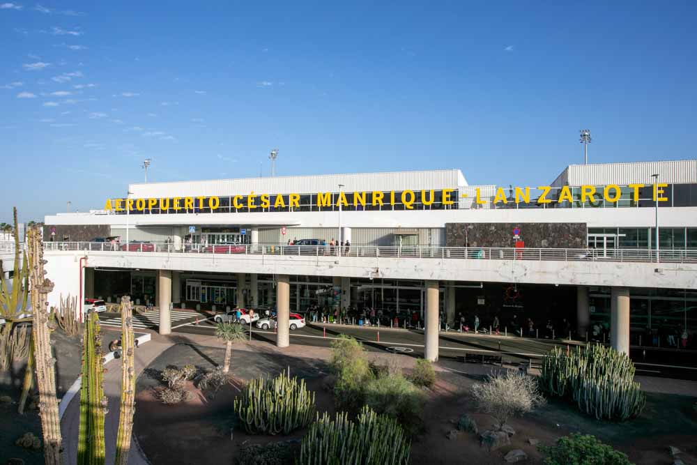 Aeropuerto César Manrique-Lanzarote (exterior 2)